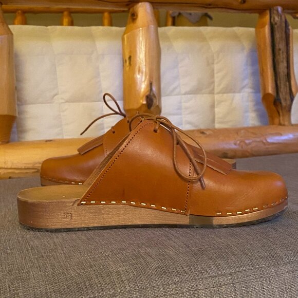 Kit + Clogs Studio Cumin Original Flex Base Loaf Clogs - Picture 11 of 13